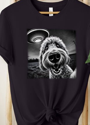 Goldendoodle Doodle UFO Selfie T-Shirt