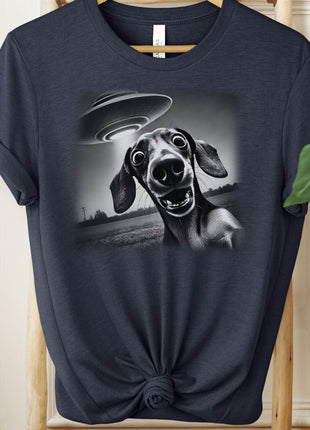 Dachshund Doxie Wiener Dog Weenie UFO Selfie T-Shirt