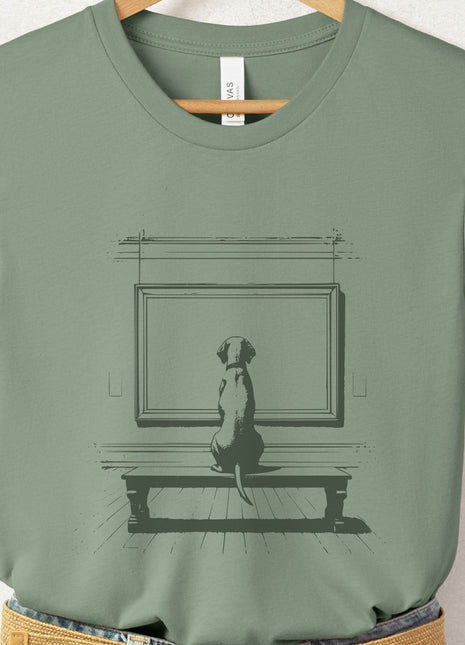 Vizsla Museum Art Gallery T-Shirt
