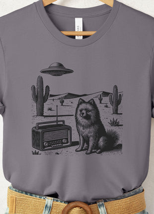 Pomeranian Vintage Radio T-Shirt