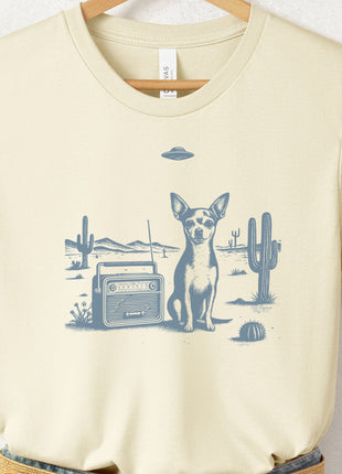 Chihuahua Vintage Radio T-Shirt
