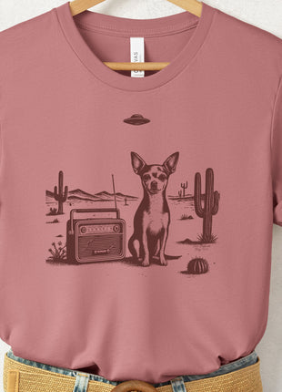 Chihuahua Vintage Radio T-Shirt