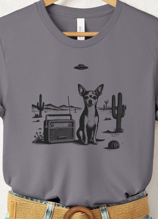Chihuahua Vintage Radio T-Shirt