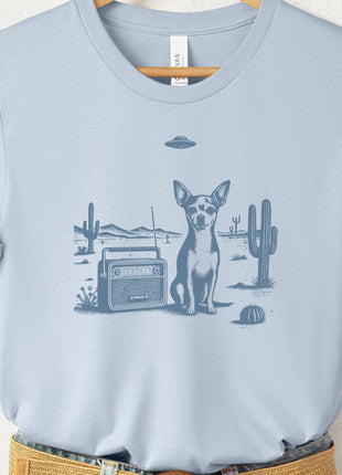 Chihuahua Vintage Radio T-Shirt