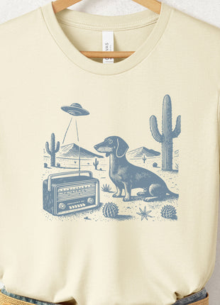 Dachshund Vintage Radio T-Shirt