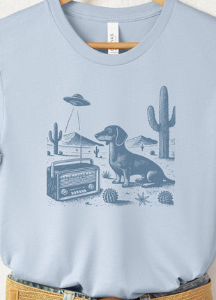 Dachshund Vintage Radio T-Shirt