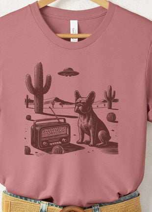 Frenchie French Bulldog Vintage Radio T-Shirt