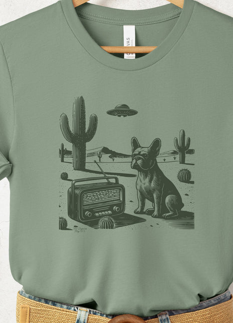 Frenchie French Bulldog Vintage Radio T-Shirt
