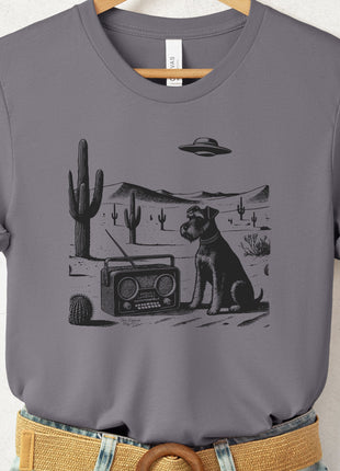 Schnauzer Vintage Radio T-Shirt