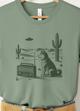 Shiba Inu Vintage Radio T-Shirt