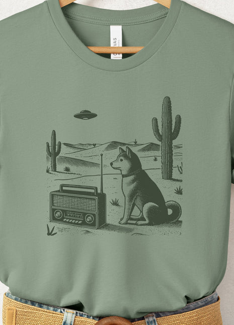 Shiba Inu Vintage Radio T-Shirt