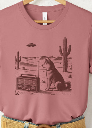 Shiba Inu Vintage Radio T-Shirt