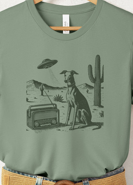 Cavalier King Charles Spaniel Vintage Radio T-Shirt