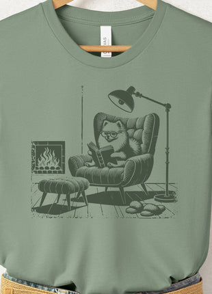 Pomeranian Reading Chair T-Shirt