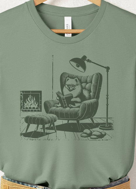Pomeranian Reading Chair T-Shirt