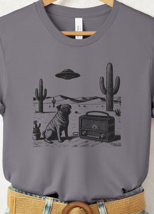 Pug Vintage Radio T-Shirt