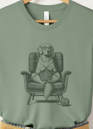 Golden Retriever Knitting T-Shirt