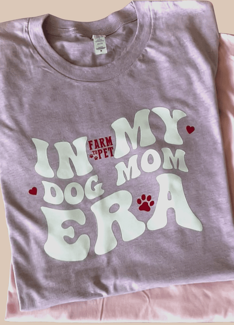 "Dog Mom Era" T-shirt | Paw-fect Gift for Dog Moms