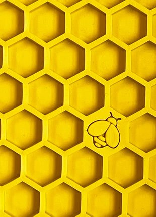 Honeycomb eMat - Enrichment Lick Mat for Dogs and Cats | eMat Enrichment Toy for Anxiety Relief | SodaPup