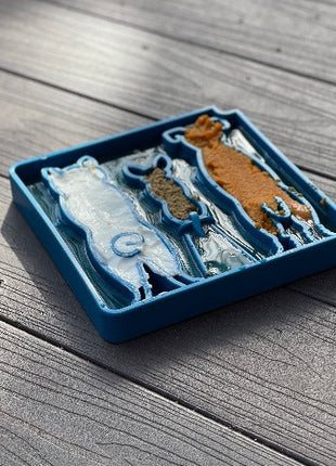 Waiting Dogs eTray - Shallow Slow Feeder Bowl for Enrichment | USA Made